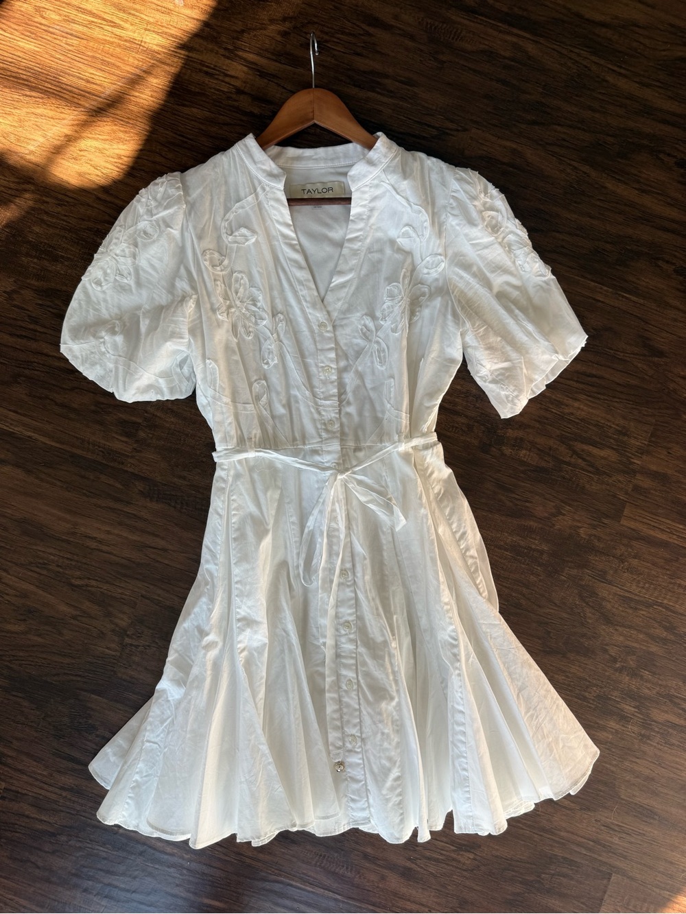 Taylor White Embroidered V-Neck Tie-Waist Short Dress